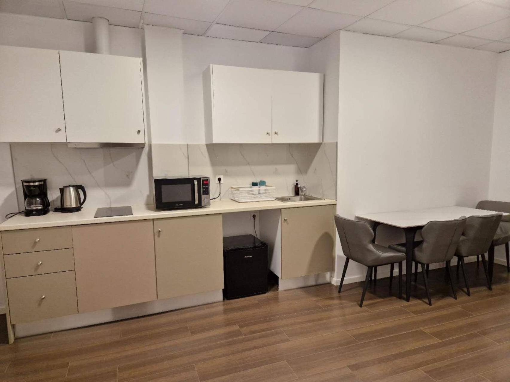 Anhome K11 Serviced Apartments Athènes Extérieur photo